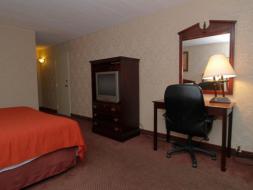 Days Inn Easton Buitenkant foto